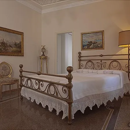 Pietrina Dimora Di Prestigio Bed and Breakfast Γένοβα